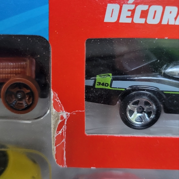 NIB Hotwheels 9  set of cars - Picture 3 of 7